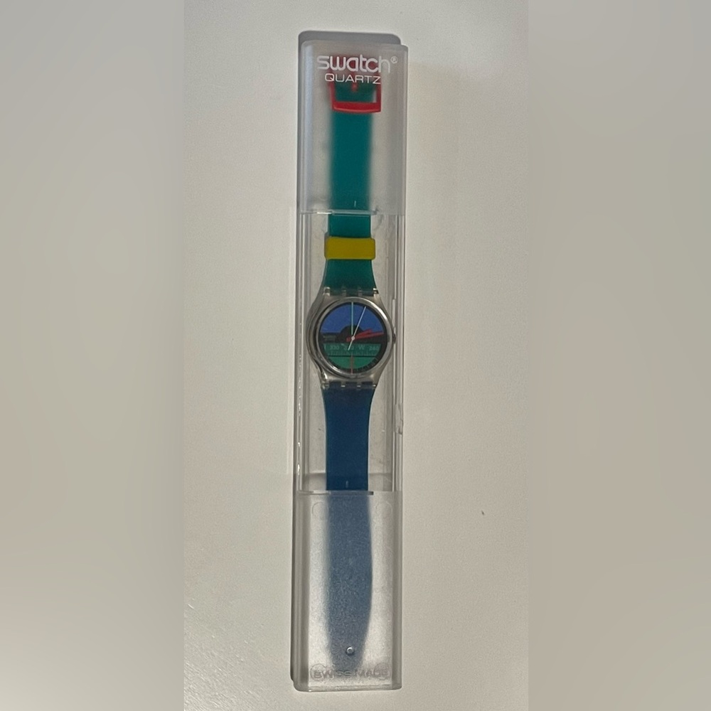 Swatch 1986 Nautilus (GK102) Blue, Green and Red Aircraft Compass Dial Watch - Picture 2 of 4